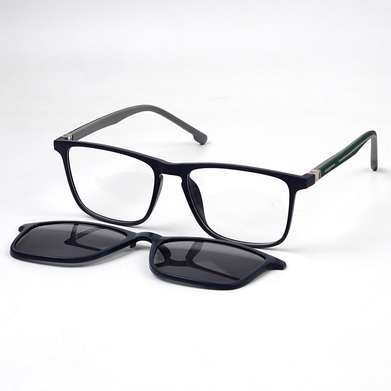 Cp-302 (4) SolTrek - Polarized Clipper + Free Screen Lense - Cp-302 - Image 1