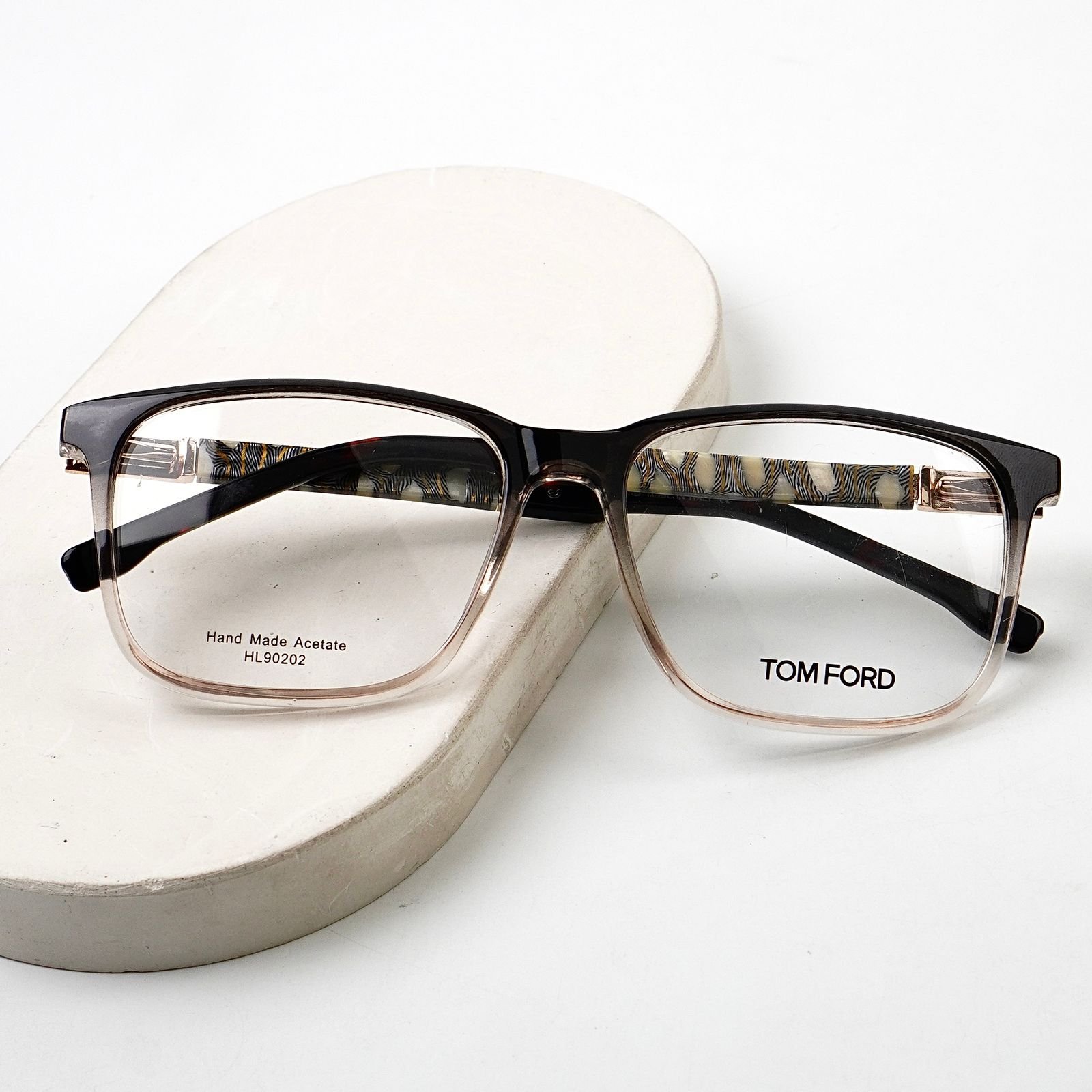 L-696 (4) Tomford - Premium Eyewear - L-696 - Image 1