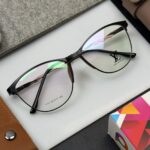 Louis Vuitton - Female Glasses - F-282
